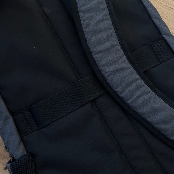 Case Logic Backpack - Picture 7 of 9